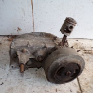 Bas moteur 125 4 vitesses peugeot incomplet 13825