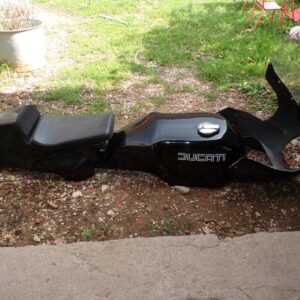 ensemble selle réservoir phare poly résine ssd darmah ss Ducati 860 900 12725