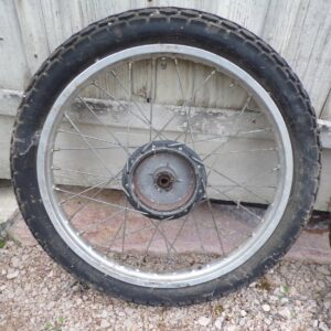 Yamaha 250 XT roue jante avant pneu HS 14825 – Image 1