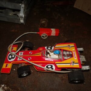 voiture filoguidée incomplète formule 1 vintage jouet  21125