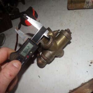 gros carburateur bronze incomplet 25mm moto ancienne collection 4225 – Image 3
