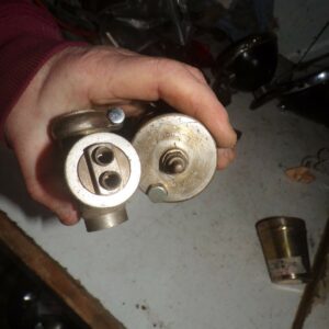 gros carburateur bronze incomplet 25mm moto ancienne collection 4225 – Image 4