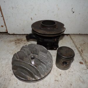 haut moteur moteur 100 villiers S3 monet goyon  8825 – Image 1