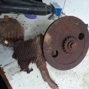 Moteur bloqué terrot 250 Type F + un cylindre bride endommagée 11725 – Image 5