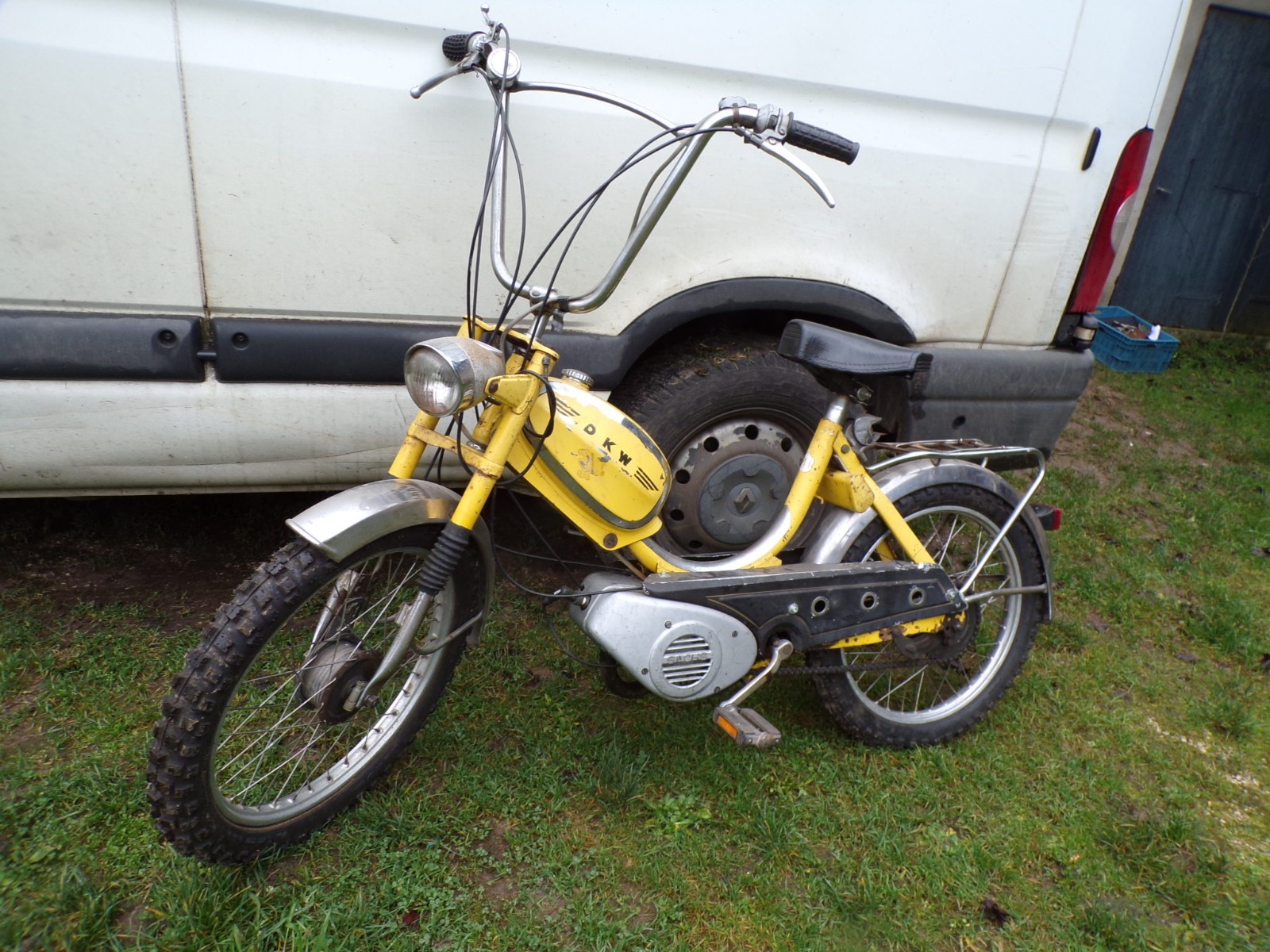 Mobylette DKW 621 Hippie tournante avec carte grise 111225
