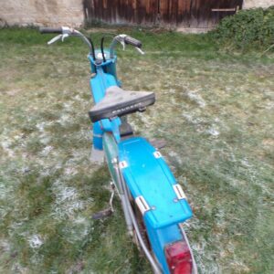 103 Peugeot mobylette  jus d'origine 111225 – Image 3