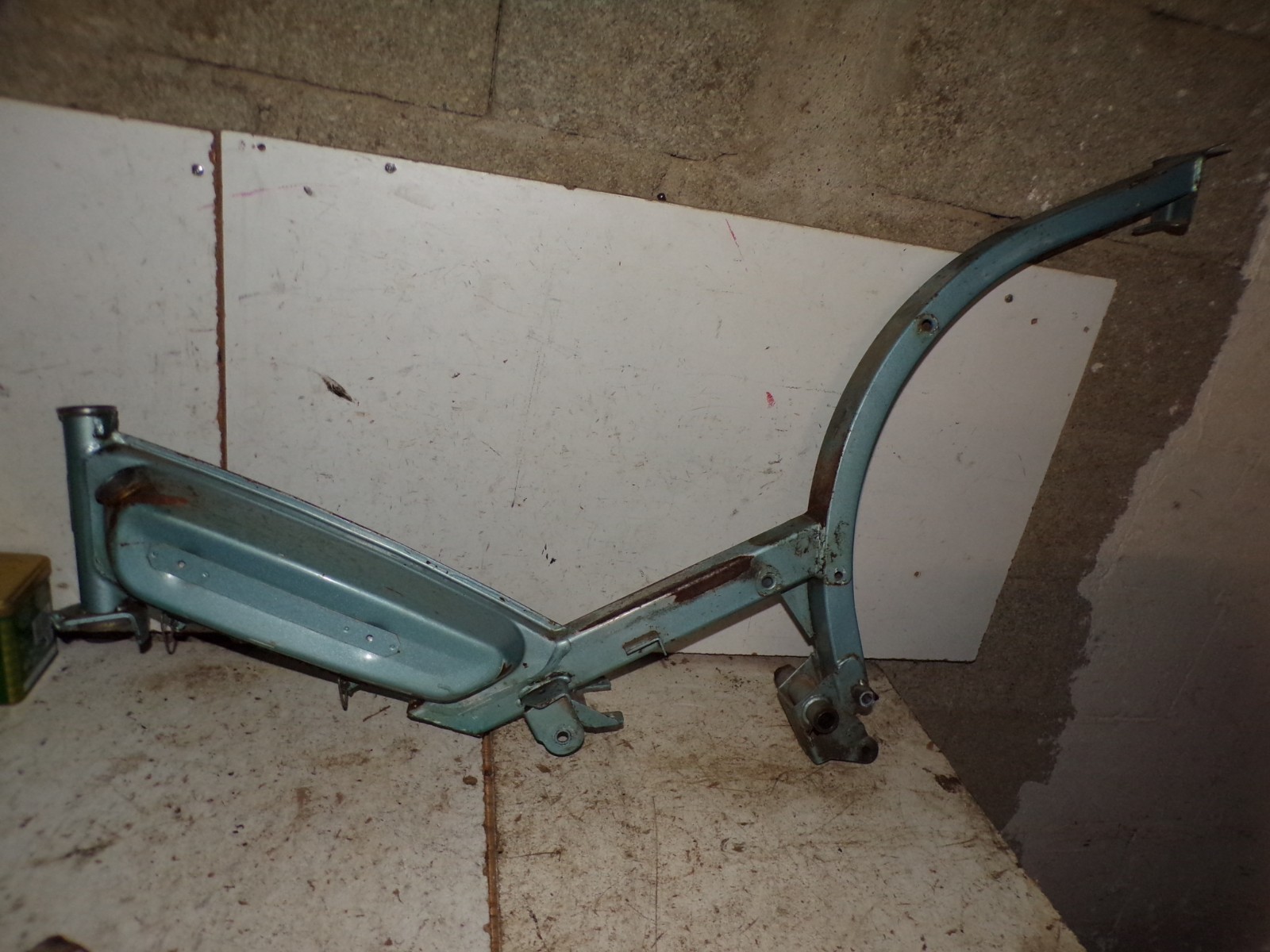 cadre 103 mobylette peugeot 121225