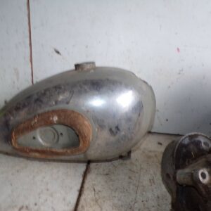 Réservoir peugeot 125 13825