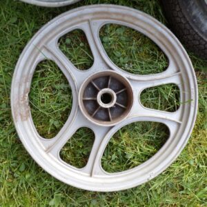 jante Sachs minarelli ? roue 16" mobylette italienne 5326