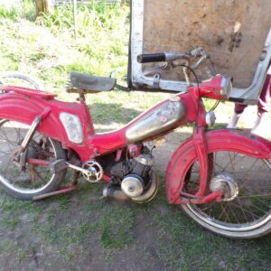 Motobecane Av 89 chaudron à balancier mobylette à rénover 7326