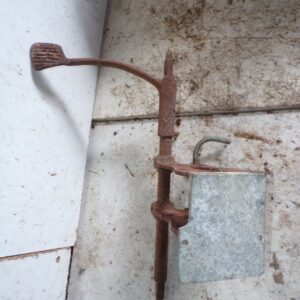 Platine + axe + pédale 175 250 type L ? terrot 8426