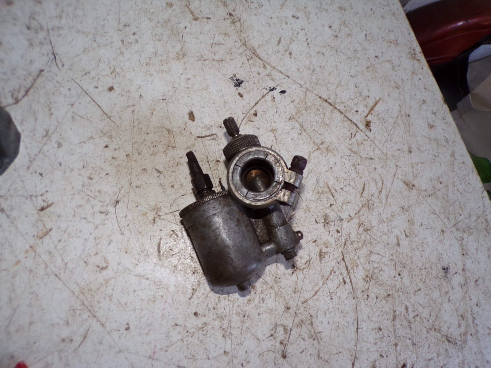 carburateur gurtner 100 125 moto ancienne  8526