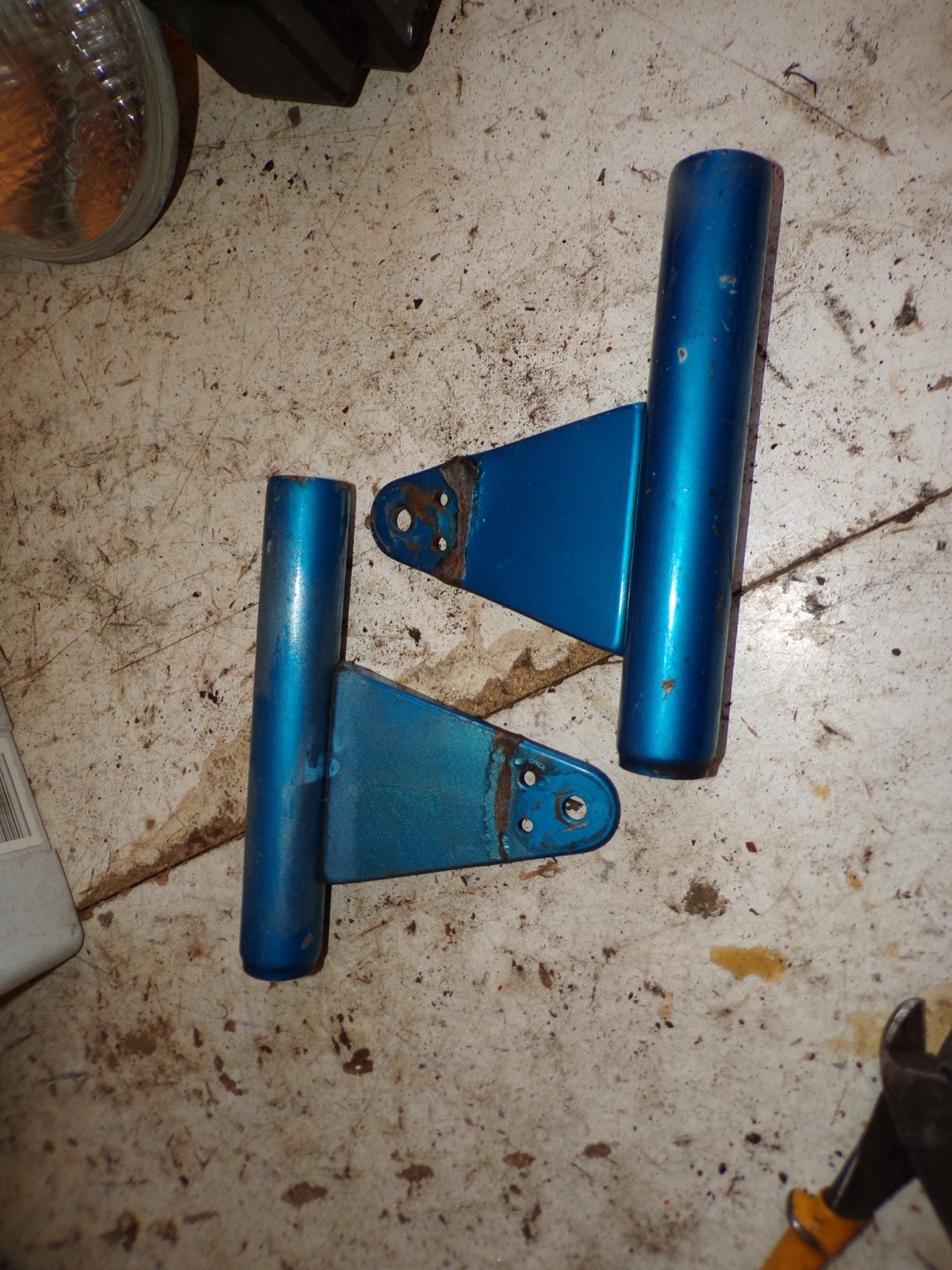 Paire de caches fourche support phare yamaha chappy 2626