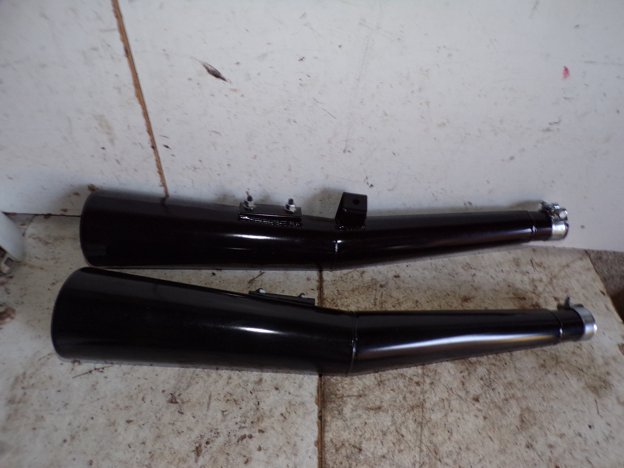 Pot échappements neufs silencieux Busso Suzuki GSX 1100 années 80 diam42 5326