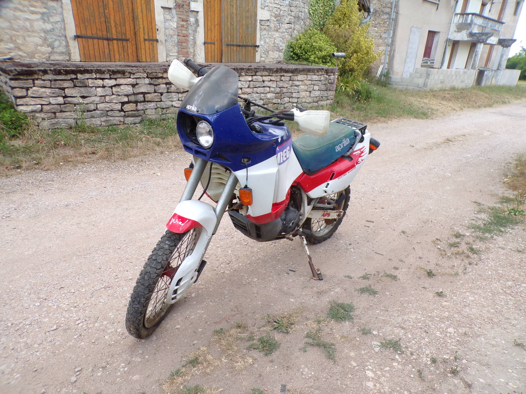 Aprilia 350 Tuareg moteur rotax non grippé, sans cg 14626