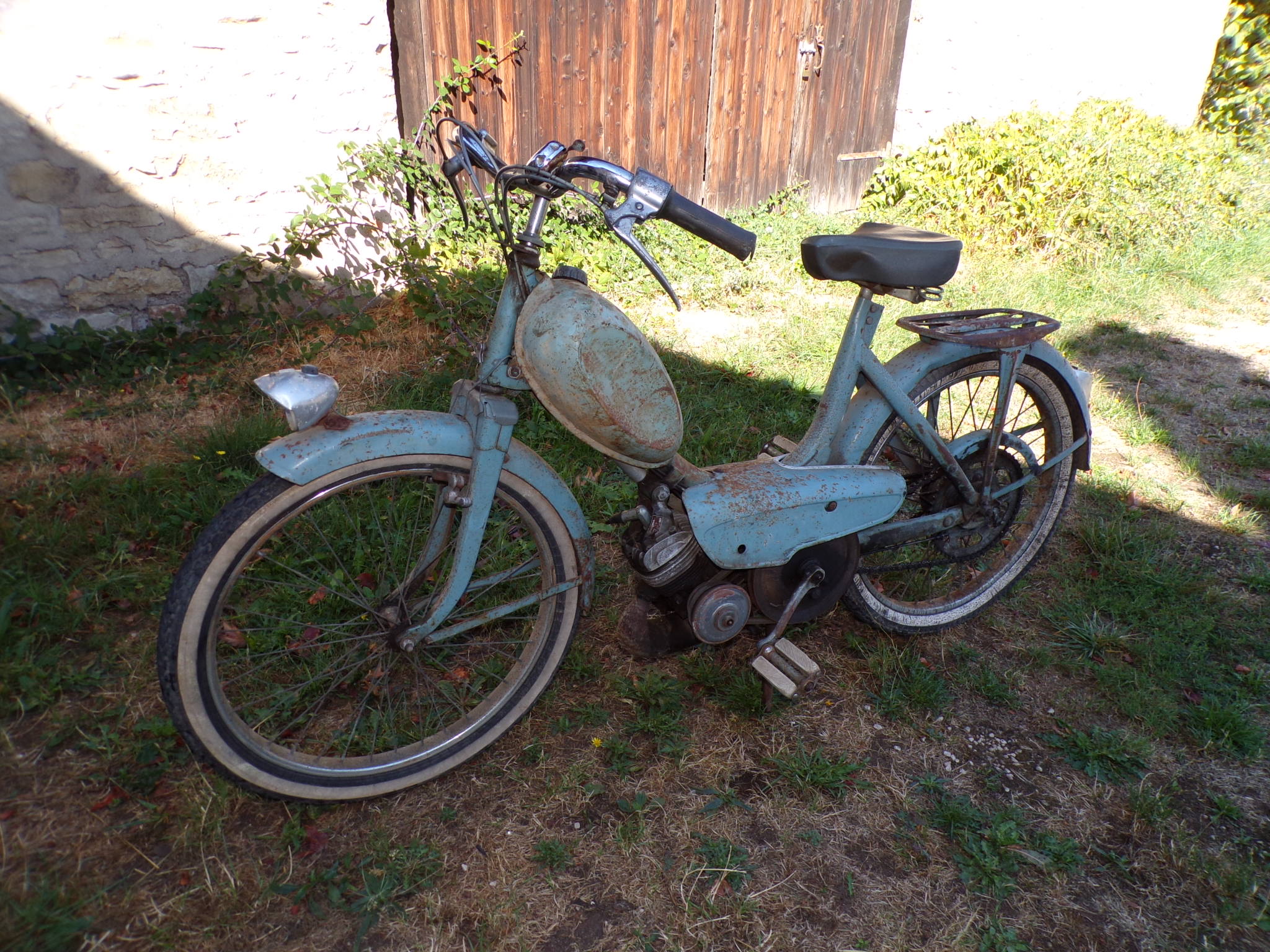 cyclomoteur mobylette Peugeot BB 6826