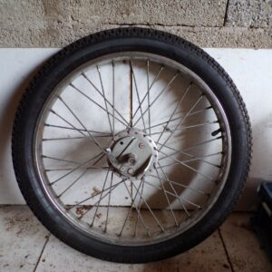 roue jante avant 40 41 bon état pneu neuf prête motobecane mobylette 10826